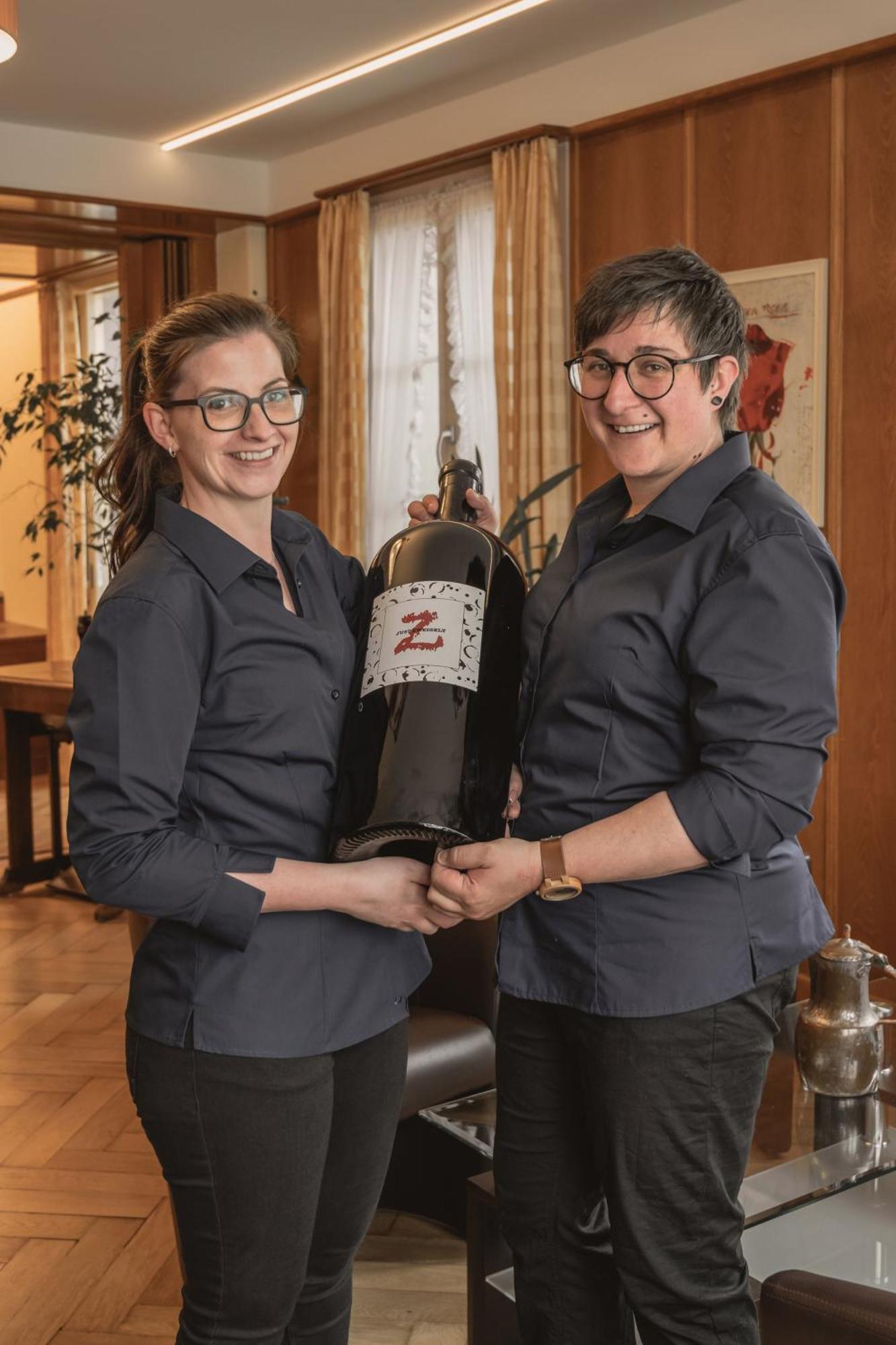 Hotel Emmental Лангнау Екстериор снимка